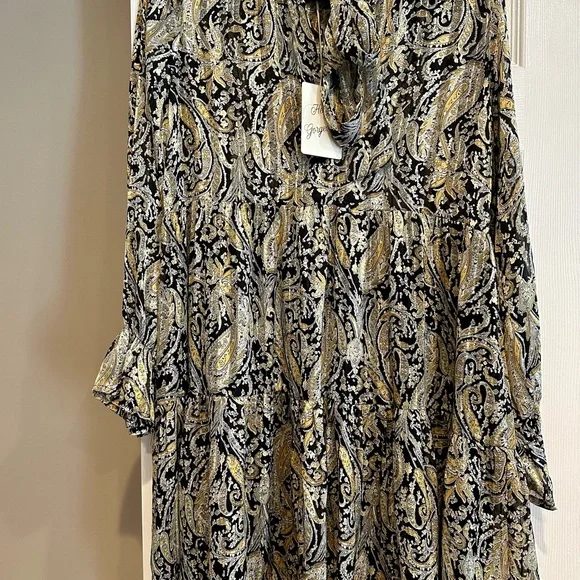 Elan Dresses | Nwt Elan Black and Gold Paisley Dress | Size M | Color: Black/Tan | Size: M | Itsme_Nicoleb's Closet